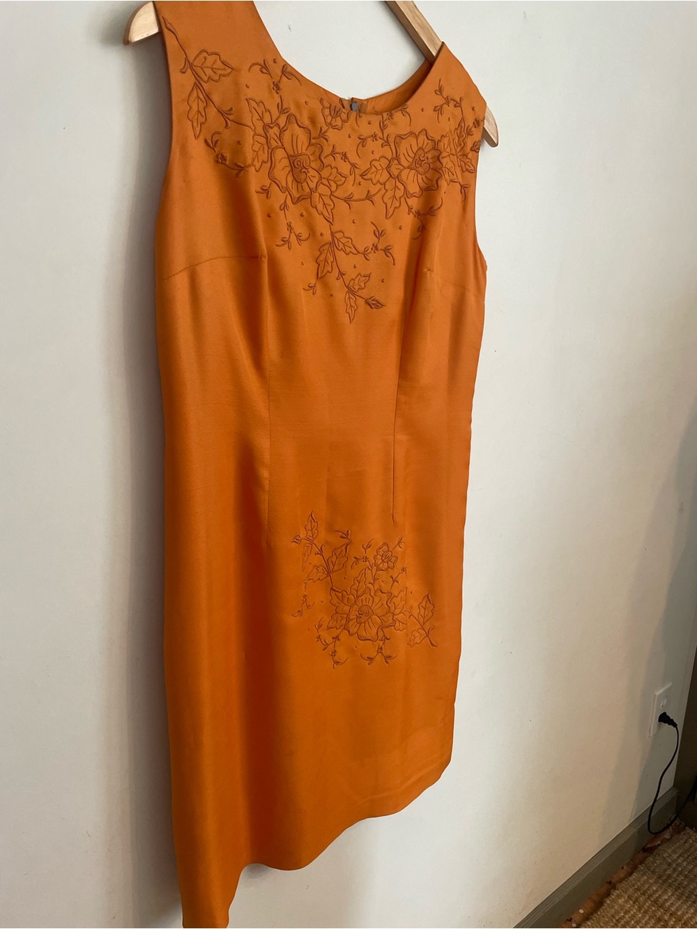 Vintage (Handmade) Sleeveless Orange Floral Embroidered Sheath Dress